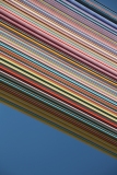 Murmures chromatiques sur un ciel d'azur